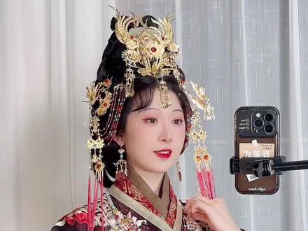 自古以来,我们的婚礼就是以庄重优雅为美的#东方美学 #汉婚 #汉服 #古典妆造 #国风