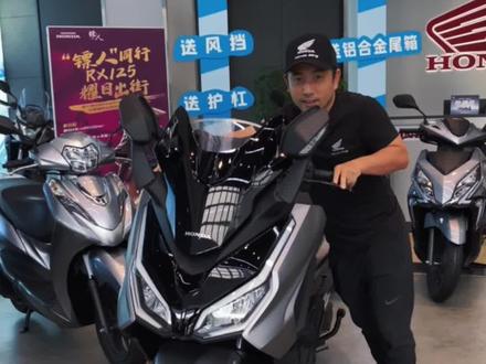 年少不知踏板好 你说佛沙好不好#热门 #机车#佛沙350 #性价比高的摩托车推荐 #关注我圆你机车梦 @福建新大洲本田 @抖音小助手