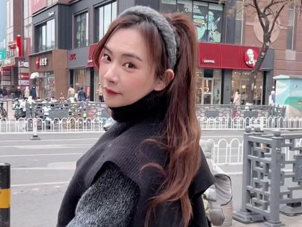 不用等什么疯狂星期四,星期三更疯狂!#美食探店流量来了 #吃货的快乐回来了 #艾特你的饭搭子请你吃 #肯德基 #服务还是招行好