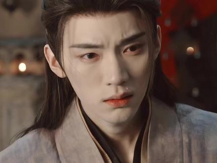 原来男主的父亲也是因为素子香,功散毒发身亡。