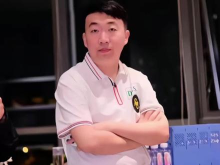 不服气的火山哥再次挑战李行,鏖战8小时仅20分输赢仍未能复仇成功#台球#台球是一种生活 #体育#中式八球