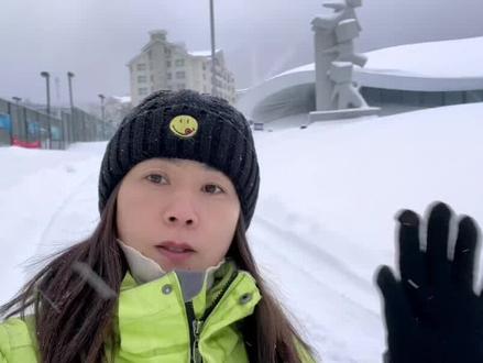 冬天亚布力滑雪自由行攻略来了
最经典娱乐景点套票如下:
第一站:阳光度假村滑雪三小时
第二站:高山缆车和滑道
第三站:马拉爬犁
第四站:雪上飞碟
这些玩完了一日游行程那是相当充实 还可以根据情况任意景点自由组合 #亚布力旅游攻略 #滑雪