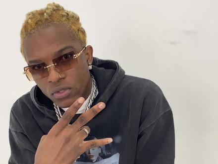 #嘻哈 #拍照 #rapper的拍照姿势 你们还知道些什么呢?