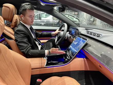 奔驰S450el插电混动车型使用说明❤️#奔驰S
充电及感应式尾门#dou是好车 #每天推荐好车 #抖音汽车 #奔驰