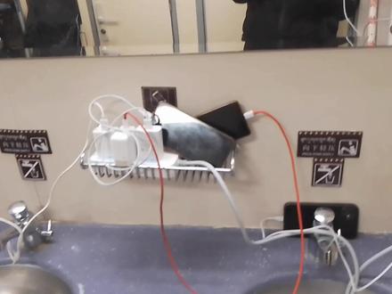 绿皮火车上最不方便的事是什么? #绿皮车 #火车视频 #卧铺 #动车组 #列车员