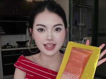 #熏鱼 今天是烟熏三文鱼#美食 #强烈推荐