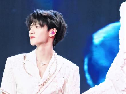 《告白》 是来自大茂密的告白吖! #朱志鑫 #告白 #直拍 #浪漫主义演唱会