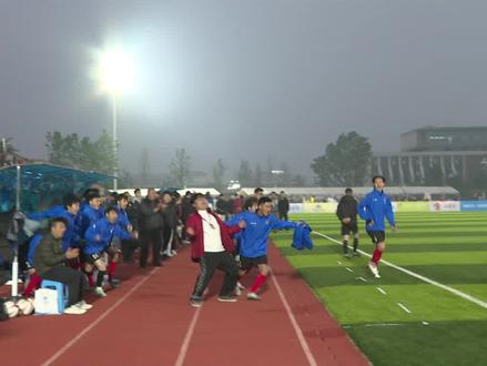 【大学生足球联赛㉚】首战告捷!绿茵场上的欢呼时刻!#宜宾大学生足球超级联赛#