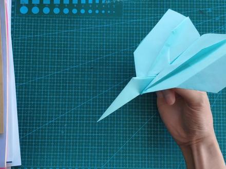 仿生纸飞机鲸头鹤,会煽动翅膀的纸飞机,简单又好玩! #折纸 #折纸飞机 #亲子手工