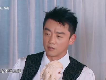 跑男氛围生变?郑恺白鹿游戏起争执,尴尬互动引热议
#郑恺 #白鹿 #奔跑吧 #综艺名场面 #明星