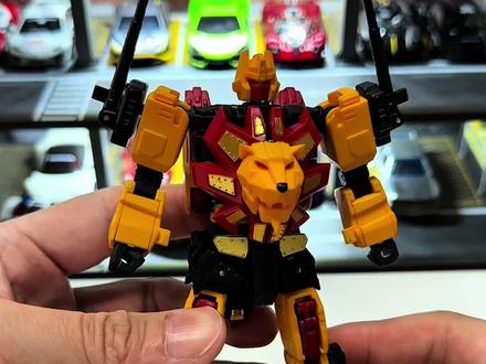 TV01 利爪 98?小比例冲云霄 #变形金刚 #变形金刚玩具 #我的玩具分享 #玩具推荐 #玩具