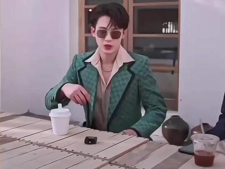 檀健次表情包九连拍#不一样的风格不一样的感觉