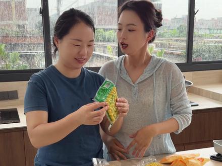 看完《阿嬷》后,弟媳的糖水铺又“上客”了 #欢乐一家人#大家庭的温暖