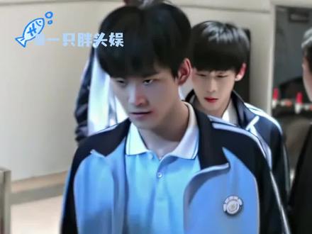 这个谢兴阳就这样又帅又好笑的从我的全世界路过 #谢兴阳 #狙击蝴蝶 #闪亮的日子 #搞笑