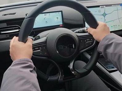 比亚迪海豹06高速试驾感受 #比亚迪 #海豹06dmi #插电混动 #高速