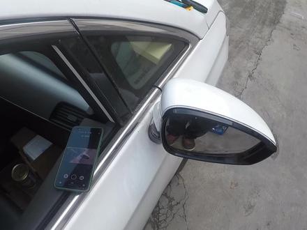 比亚迪宋max。后视镜拆装教程