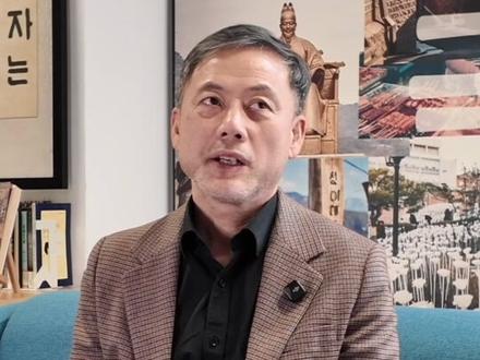 求助:北宋使节池镜的韩国后裔,正在中国寻根
도움 요청: 북송 사절 지경의 한국인 후손이 중국에서 뿌리를 찾고 있습니다
真实求助。
一位韩国友人,历史记载其祖先为“东来八镜”中
北宋派往高丽的使臣——池镜。
现中国线索中断,🙏🙏🙏
恳请了解宋史、池氏族谱或地方志的朋友帮忙。
실제 도움 요청입니다.
한 한국인의 가문 및 역사 기록에 따르면,
조상은 ‘동래팔경(東來八鏡)’ 중 한 인물로,
북송에서 고려로 파견된 사신 ― 지경(池鏡)입니다.
중국 내 계보 기록이 끊긴 상태로,
관련 정보를 아시는 분들의 도움을 부탁드립니다.
감사합니다.🙏🙏🙏
#韩国历史 #韩国人 #寻根问祖 #池氏家族 #池昌旭