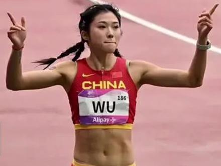 12秒80!“跨栏女神”吴艳妮亚运首秀,小组第一进100米栏决赛