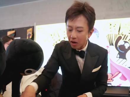 即使不粉邓超也会为之动容的🥹
刷到邓超到自己的生咖现场给炒米们惊喜,真的忍不住感慨,粉上邓超真的太幸福了🥹
#邓超 #生咖 #宠粉 #男明星 #双向奔赴 @老邓(SuperDeng)