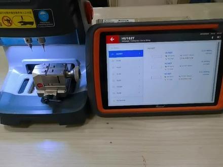 新款大众HU162T钥匙切割的方法,使用海豚二代操作更简单#锁匠 #汽车钥匙 #汽车防盗 #钥匙数控机 #匹配汽车钥匙