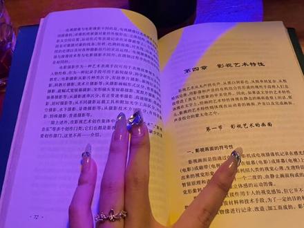 #天蝎座 生活就像小猫拔牙,痛却无法自拔(>人<;)