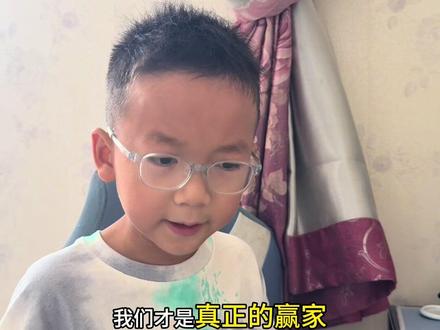 小小军迷聊局势,200架波音订单,实则互利共赢 #每天跟我涨知识 #我家好小子 #认真的男孩 #大国博弈