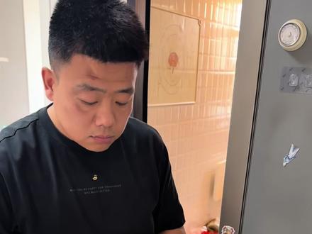 以后管老王叫凉皮西施了 #吃面好吃到停不下来 #大口吃面过瘾