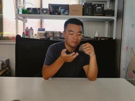 超硬核纯手工打磨cpu晶圆,将核心放大1000倍后会是怎样的场景?