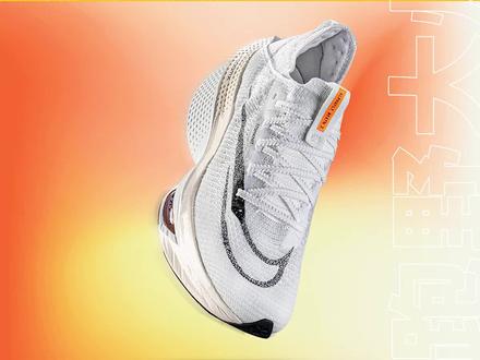 Nike Alphafly NEXT% 2 来了,而且一来就是 12 双!究竟升级了些啥?
开箱第一眼,各路精英跑者都说了些什么?
你对新一代的#超级跑鞋 又有哪些期待?
#Nike #alphafly2#跑野大爆炸