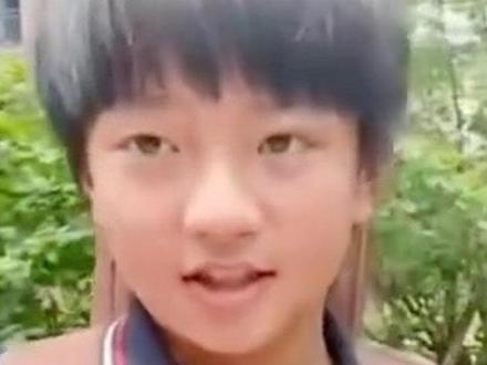 小时候一本正经的普通话哈哈哈哈哈哈
#朝朝穆穆#穆祉丞