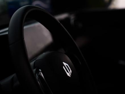 老款C01、C11车主集合!去年12月OTA升级后,中控屏可以自定义壁纸,90%车友还不会用。
一分钟手把手教会你,车机瞬间变高级,每次上车都有新鲜感。#用车体验 #用车小技巧 #我的零跑生活 #零跑C01