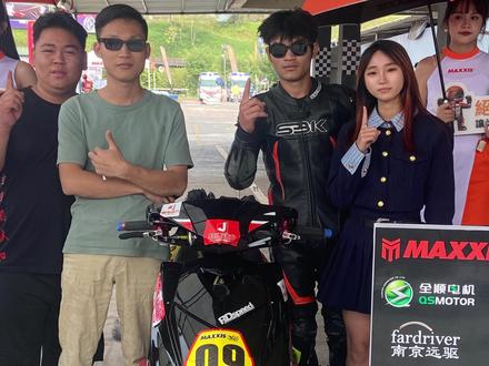 教练动力车队2023玛吉斯S98杯收官之战赛后总结
#电摩 #玛吉斯S98杯 #改装车是一种生活