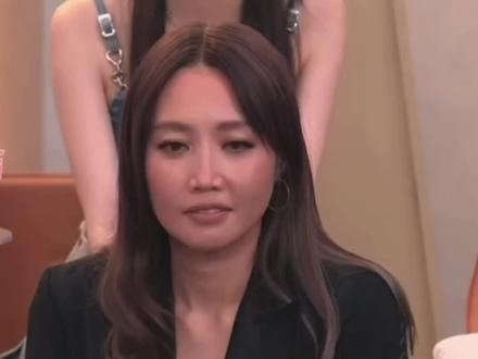 Alin又来逗我们笑了#alin黄丽玲 #alin #演唱会 #搞笑