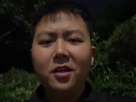 爱发照片是一种极强生命力的体现,发的越多精气神越好。
