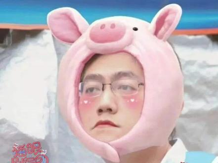 看来#李飞 有在好好纳税,咱们#时代峰峻 可是A级纳税人!大家可以放心上楼了吧#tfboys #时代少年团 #tf家族