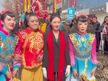 米脂最美秧歌公主高梦瑶有貂蝉之美瞬间走红