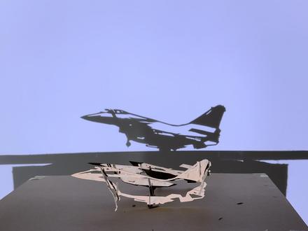 用影子画歼10 #致敬 #歼10 #光影成画