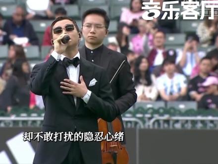 当少年拿起麦克风,他就不止为自己写歌 #汤令山GarethT #玻璃#新歌 #背心书包少年 #抖音音乐客厅