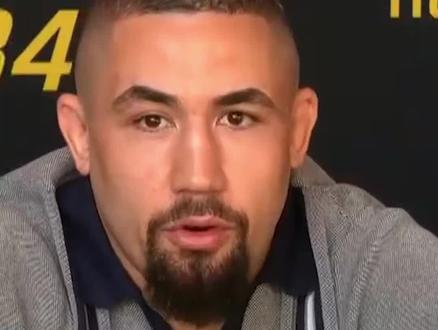 前中量级冠军惠特克认为他可以拿下佩雷拉!#UFC284