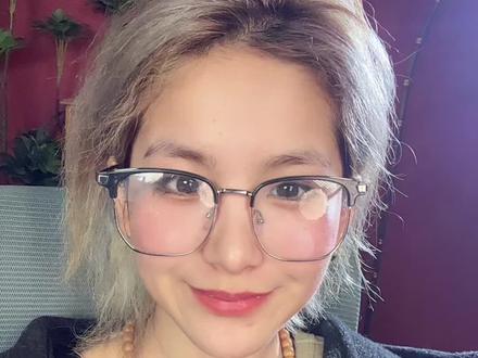 是谁家有卡10➕的全品核尖长串啊~#文玩女生 #今天你抽象了吗 #核尖 #文玩松弛感