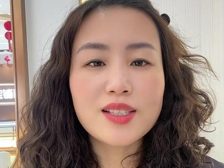 金价暴跌,心态放平,不要想着做短线了。#黄金首饰 #足金999 #东莞粤宝铺珠宝 #国际金价 #金价暴跌