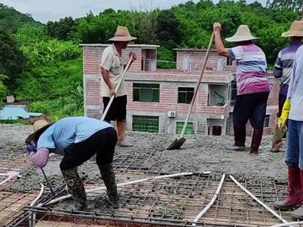 为什么楼板线管预埋要刷油漆#农村自建房 #宅基地建房 #农村自建别墅 #自建房