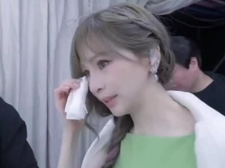 真实与共鸣:王心凌在眼泪背后的“成年人破防”
#演唱会 #无限超越群星演唱会回忆杀泪目 #娱乐圈