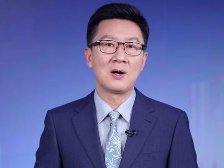 1.2 万破碎家庭等来正义! 妙瓦底KK园区头目佘智江,昨晚被引渡回国!从湖南农家子弟到柬埔寨 “假企业家”,他打造的 “亚太新城” 实为武装把守的赌诈牢笼,29 个电诈园区、248 个集团疯狂骗钱。中国警方跨国追逃两年,发红色通缉令、中泰协作抓捕,赌诈王国终覆灭。#佘智江 #电诈 #亚太新城