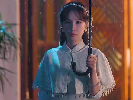 女人撞见妹妹和未婚夫在一起却不敢上前! #偏偏少帅他既争又抢
#觅七张集骏四搭
#偏偏少帅追妻操作太疯狂
#疯批少帅掀翻世俗只为爱你