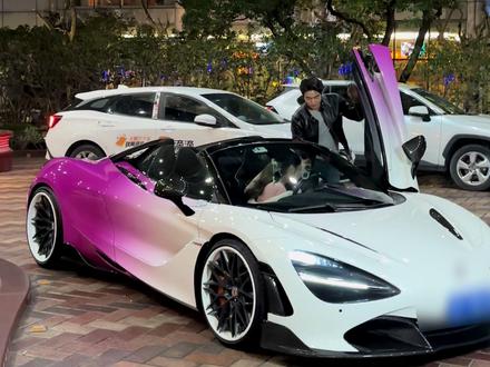 王子接驾公主第一视角#盈公主#纳迪尔#超跑 #明星出场 #临夏 @👑盈公主👑3号晚上7点年货节 @纳迪尔