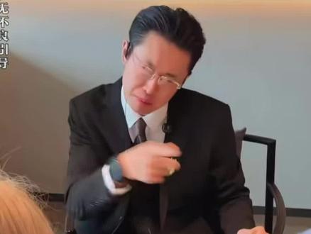 小黄与紫薯精的真爱💕#紫薯精 原创@周小闹 @DOU+小助手 @抖音创作小助手