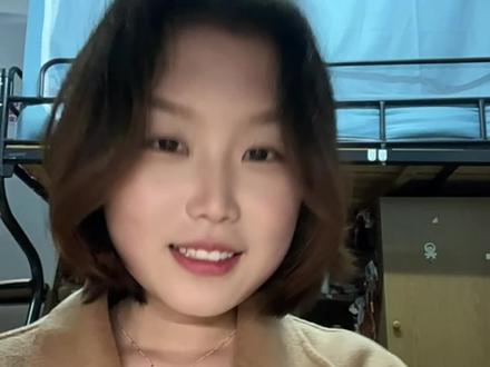 江苏人去青岛是什么样的体验?又出去玩了,继续更新啦!南京高铁出发全程吃喝玩乐买东西交通两天一夜一共1300。对青岛的印象还停留在很多年前,这次去体验感拉满了!#女大学生 #青岛旅游攻略 #青岛啤酒 #青岛美食 #青岛