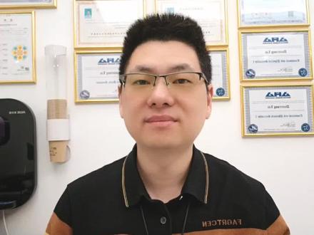 辅导中发现的扎心现象:好多颜值超高的学生,却被容貌焦虑困住!3个心理陷阱+3个实用技巧,帮你彻底摆脱内耗,找回自信~#容貌焦虑 #学生心理 #自信成长#潮州市潮安区庵埠镇刘端荣心理咨询工作室 @抖音本地推广