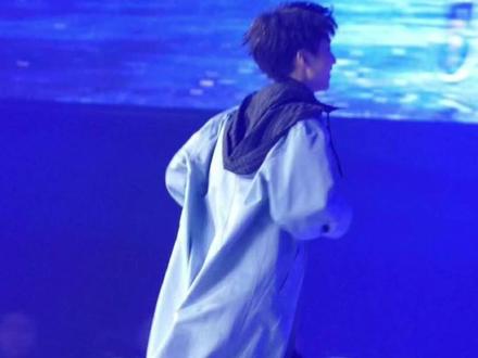 小凯是追星赢家吧 经常被周董Cue#演唱会 #王俊凯 #周杰伦 #五月天